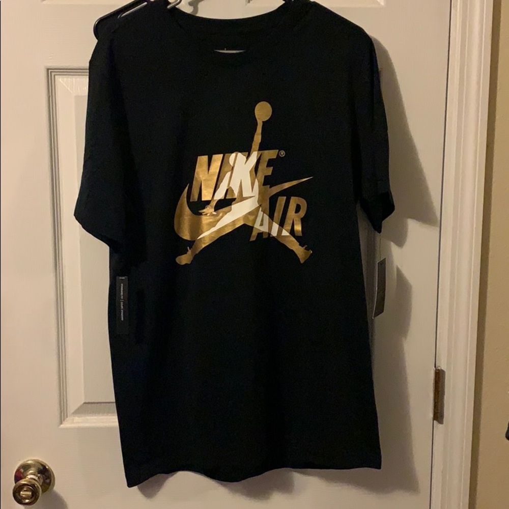 Nike Air Jordan shirt
